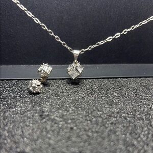 Elegant Silver Necklace and Earring Set